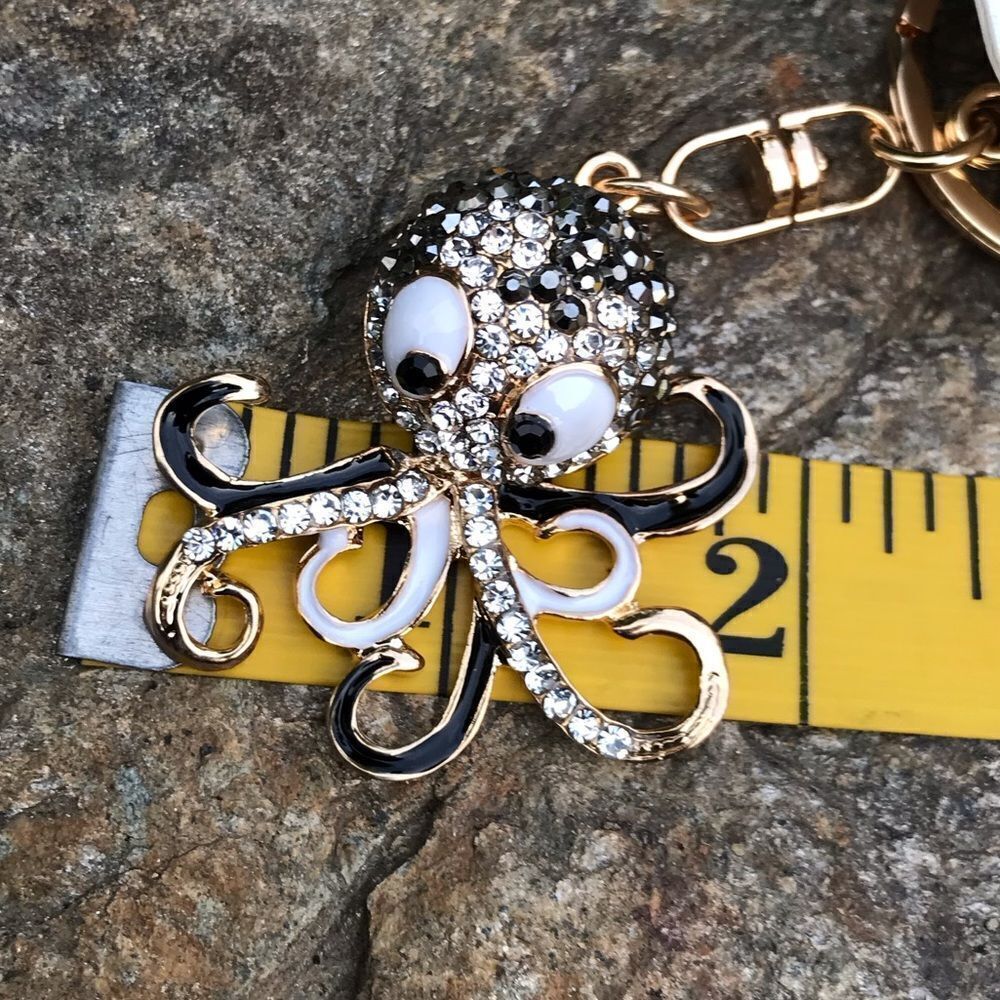 Octopus Keychain - Picture 9 of 11